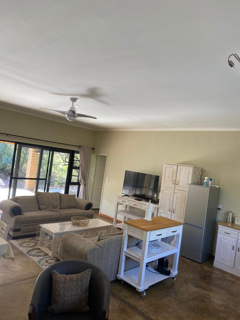 Olienhoff Guesthouse Otavi Eksteriør billede