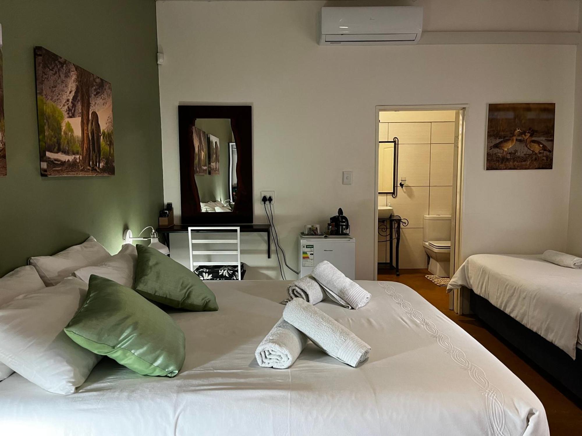 Olienhoff Guesthouse Otavi Eksteriør billede
